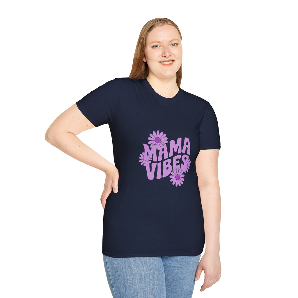 Mama Vibes Floral T-Shirt — Retro Daisy Mother's Day Tee
