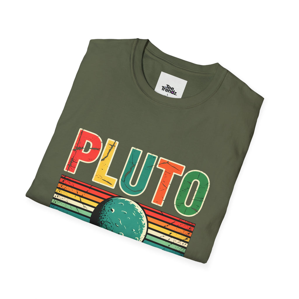 Pluto Never Forget T-Shirt — Retro Memorial Planet Graphic Tee (1930–2006)
