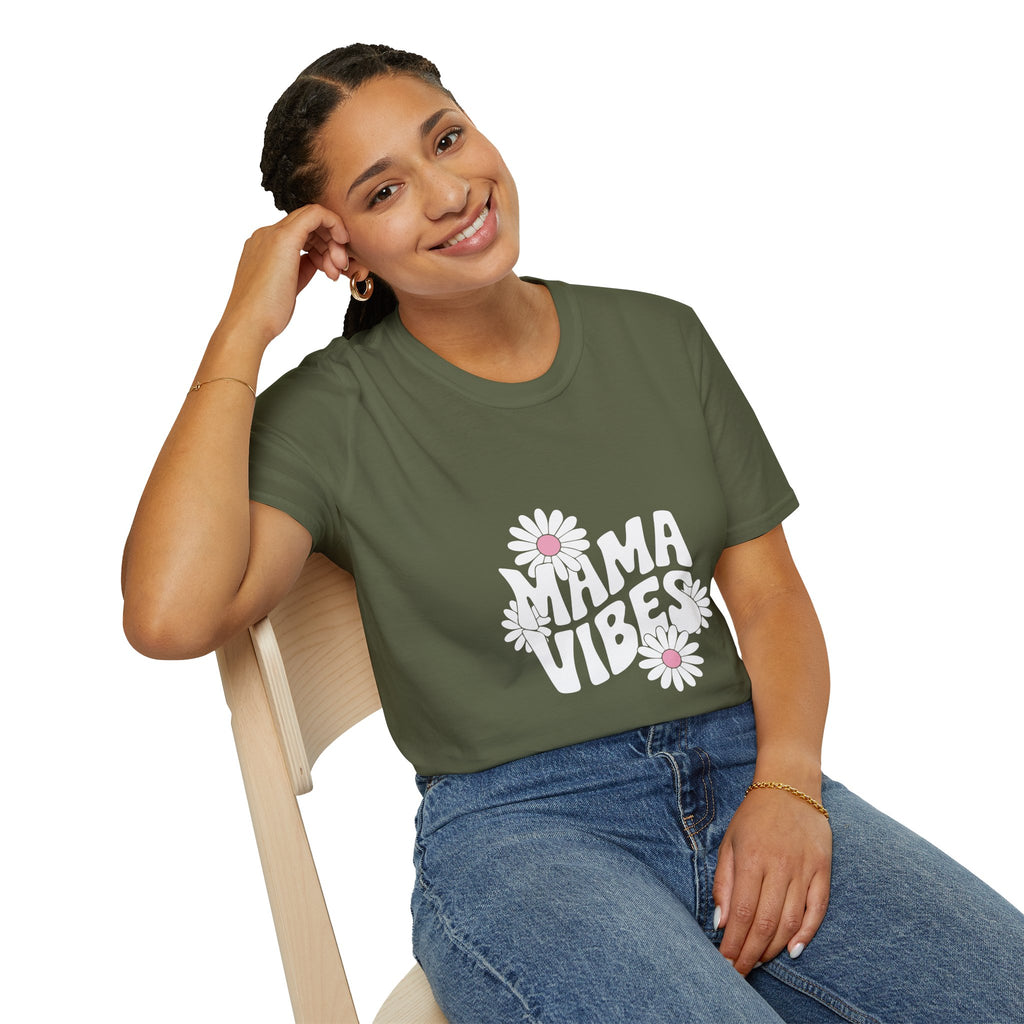 Mama Vibes Floral T-Shirt — Retro Daisy Mother's Day Tee