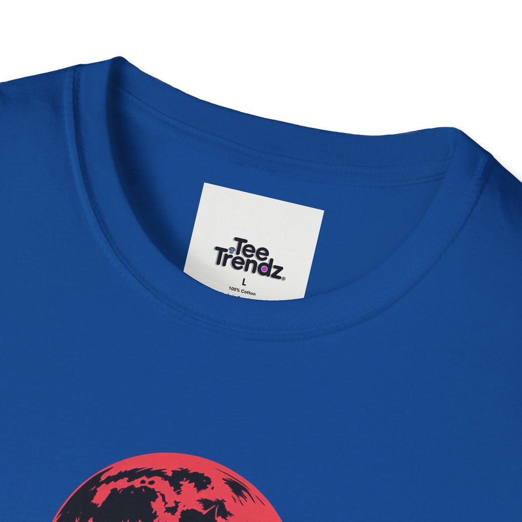 Wolf Howl T-Shirt — Red Moon Graphic Tee