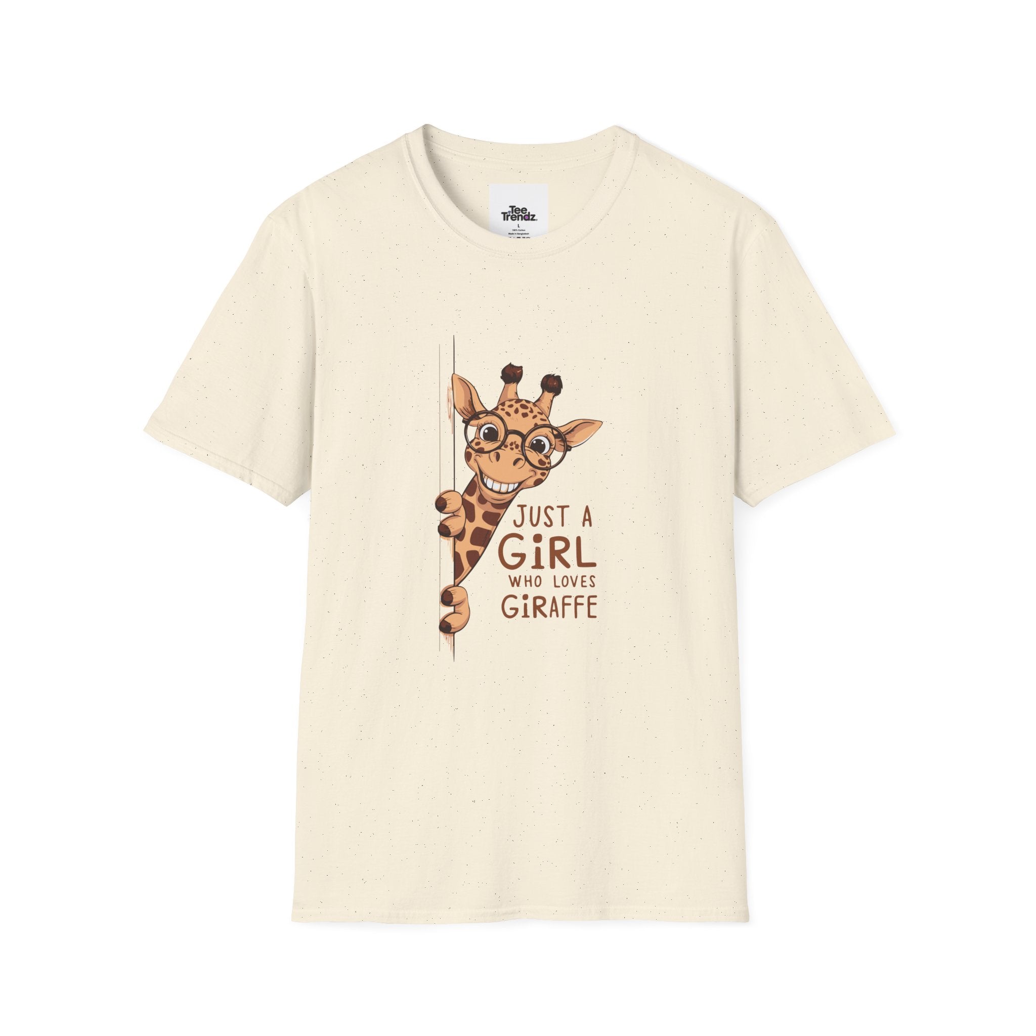 Giraffe Lover Tee — "Just a Girl Who Loves Giraffe" Cute Graphic T-Shirt