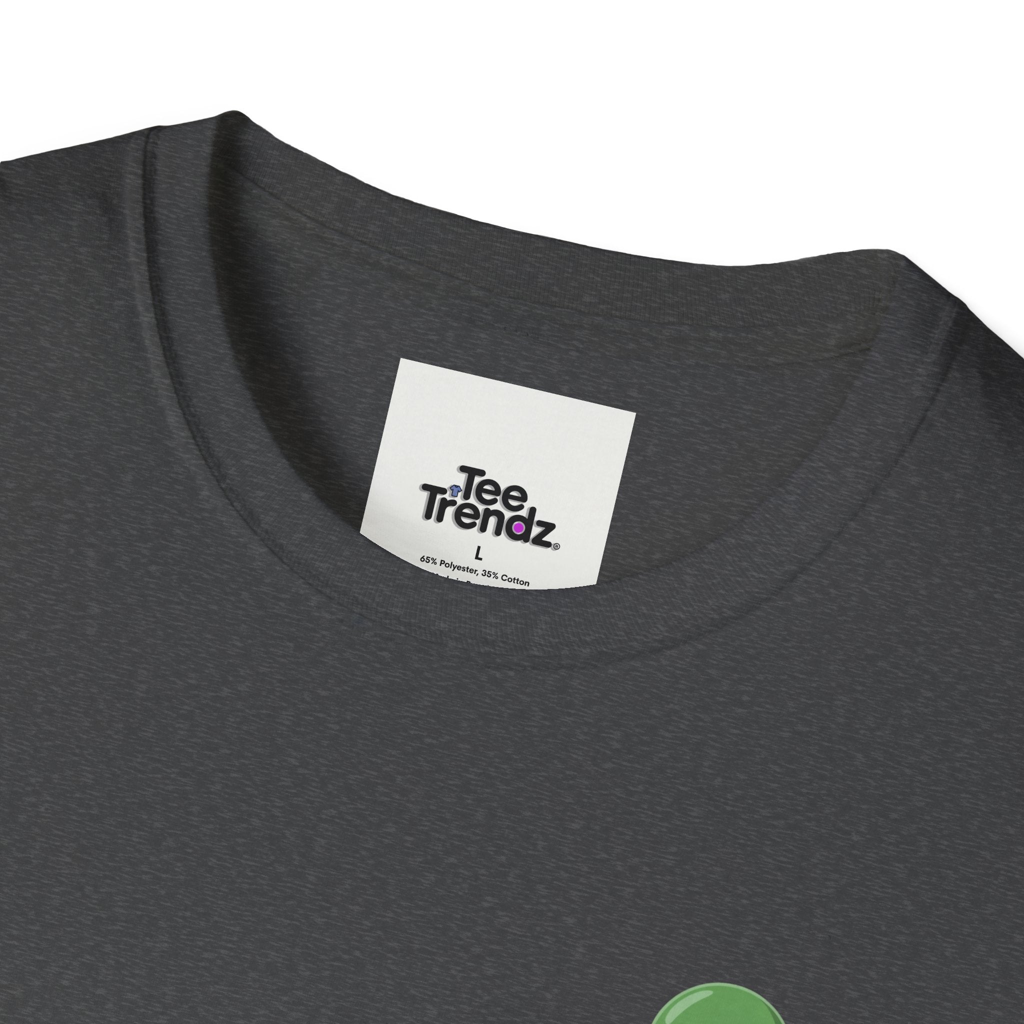 Alien Pocket T-Shirt — Cute Green Alien in Pocket Graphic Tee