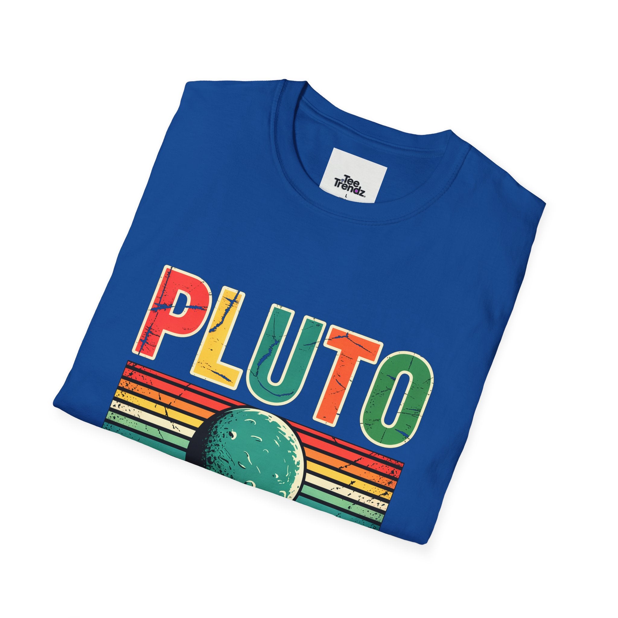 Pluto Never Forget T-Shirt — Retro Memorial Planet Graphic Tee (1930–2006)