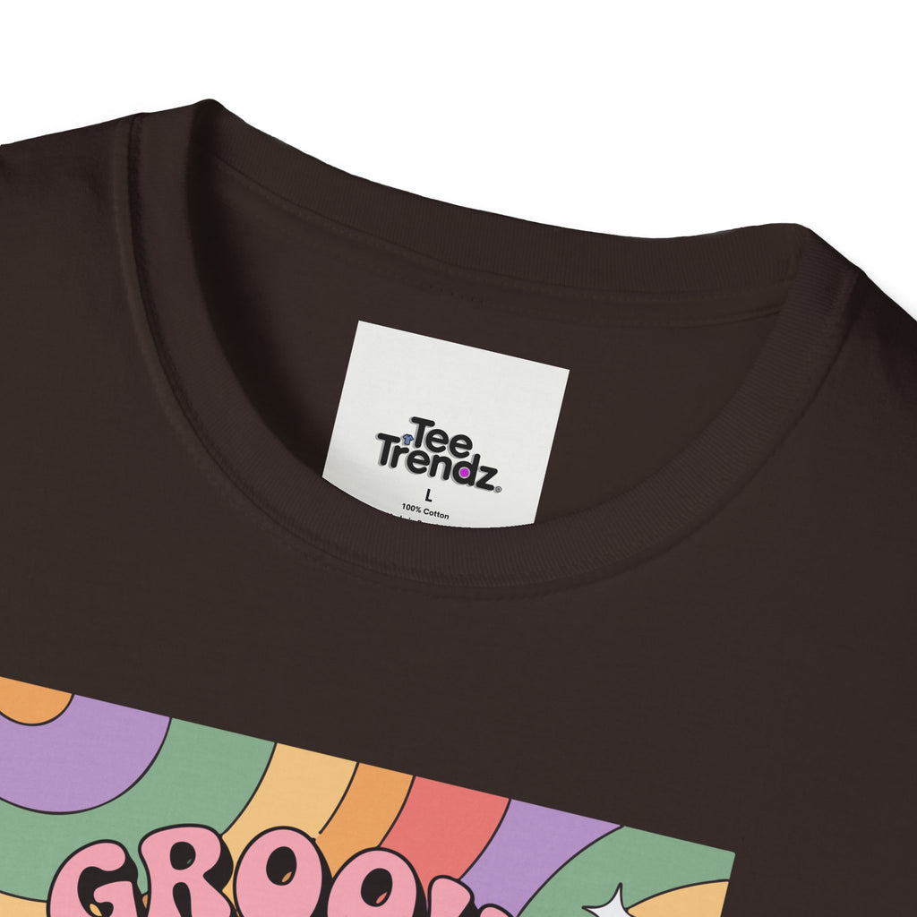 Groovy Shrooms T-Shirt – Retro Psychedelic Mushroom Tee