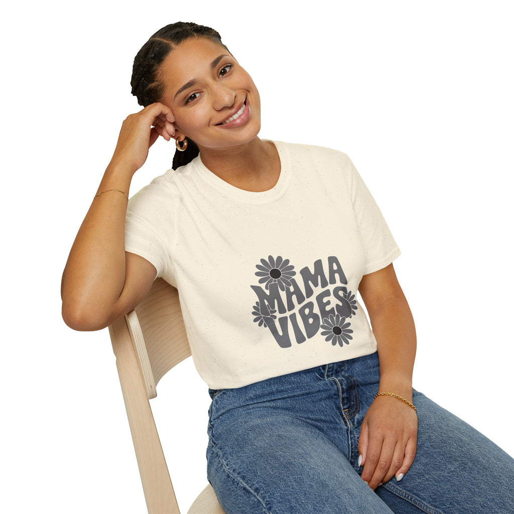 Mama Vibes Floral T-Shirt — Retro Daisy Mother's Day Tee