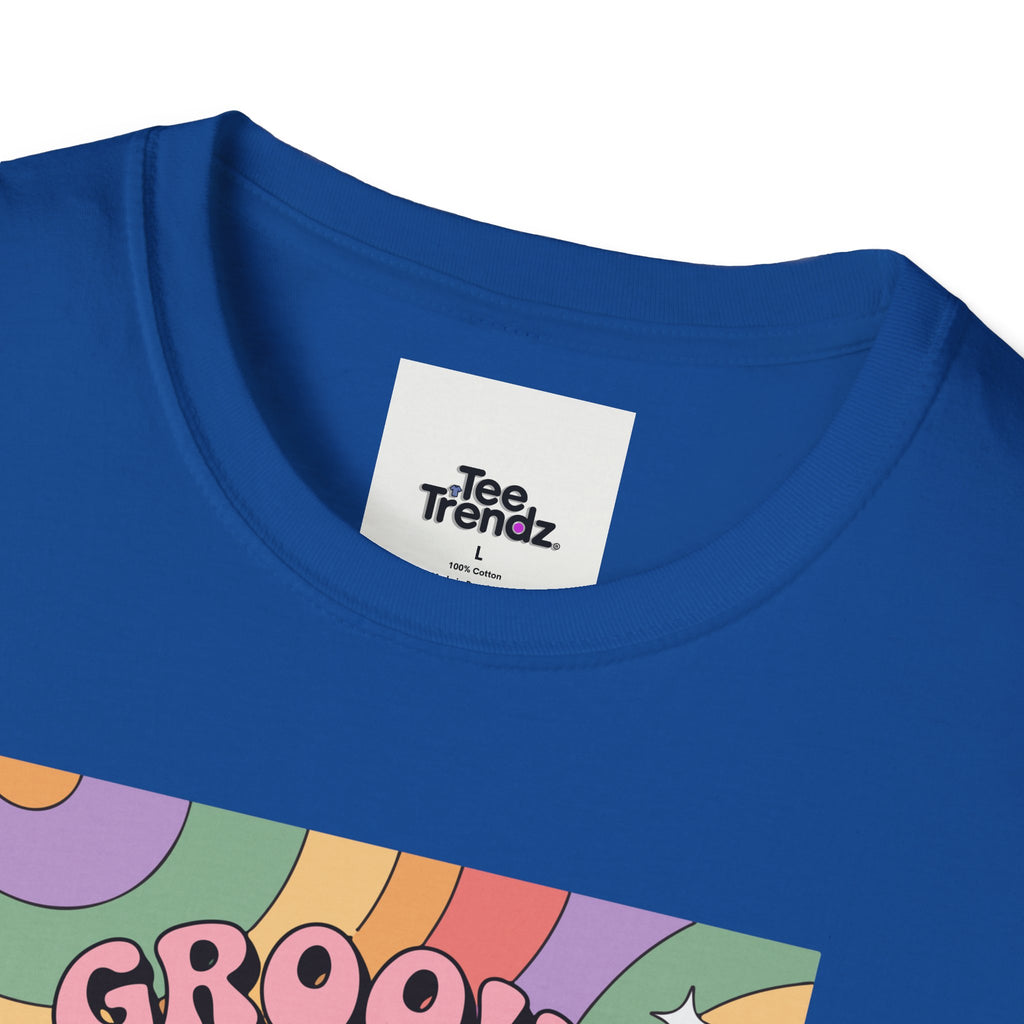 Groovy Shrooms T-Shirt – Retro Psychedelic Mushroom Tee