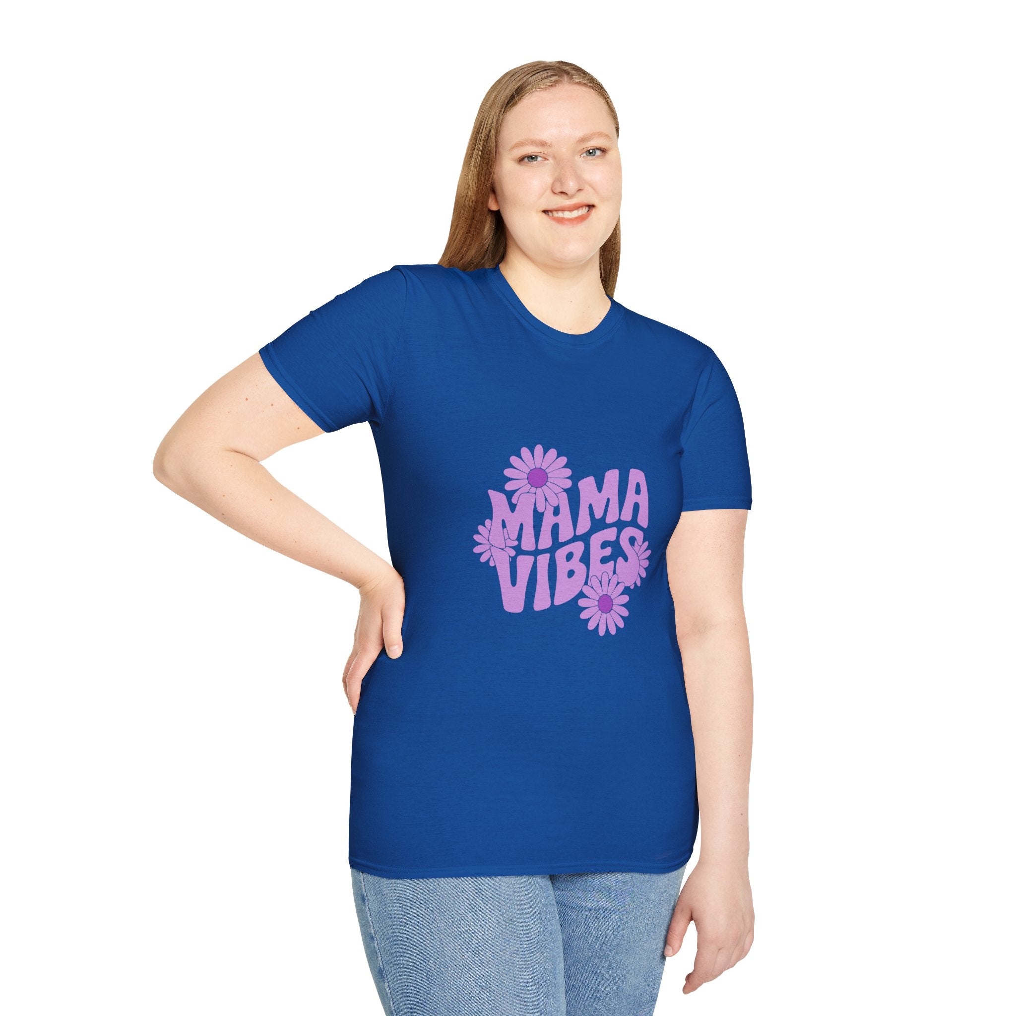 Mama Vibes Floral T-Shirt — Retro Daisy Mother's Day Tee