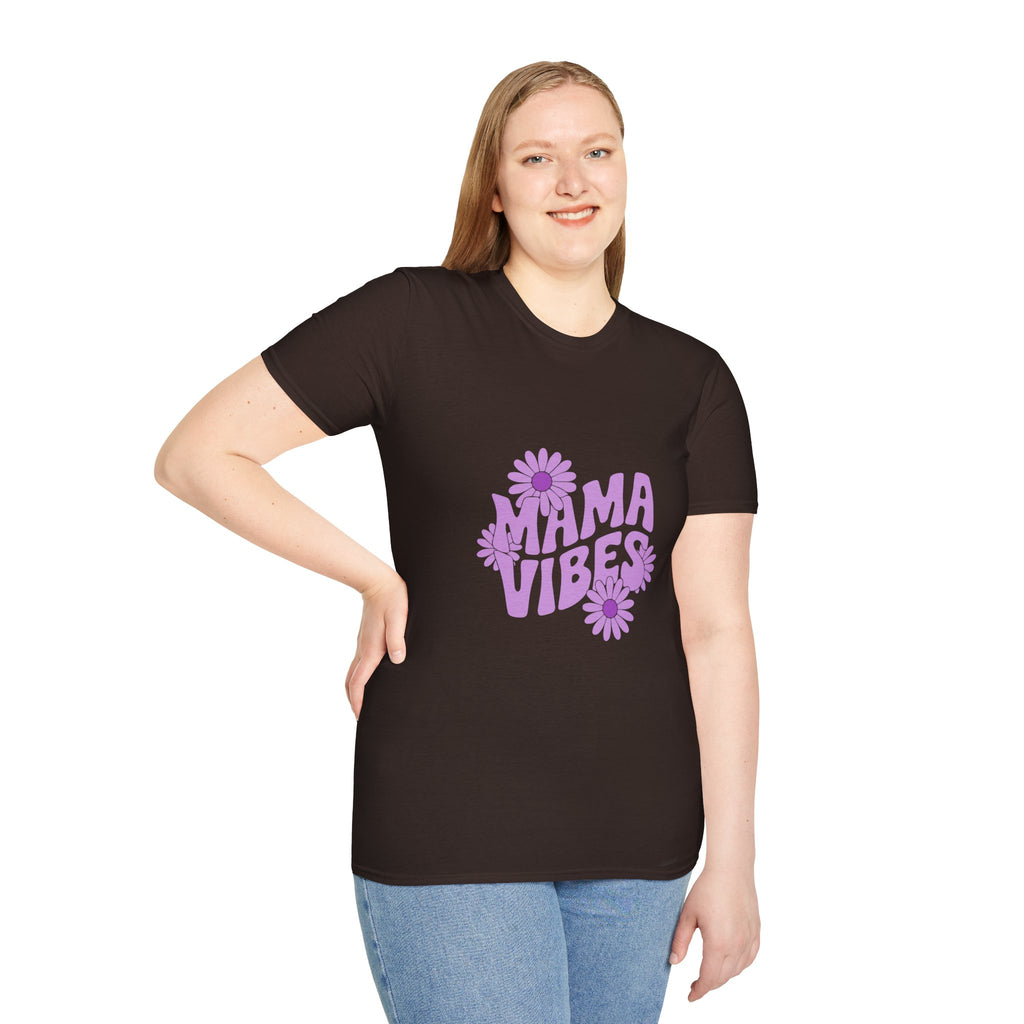 Mama Vibes Floral T-Shirt — Retro Daisy Mother's Day Tee