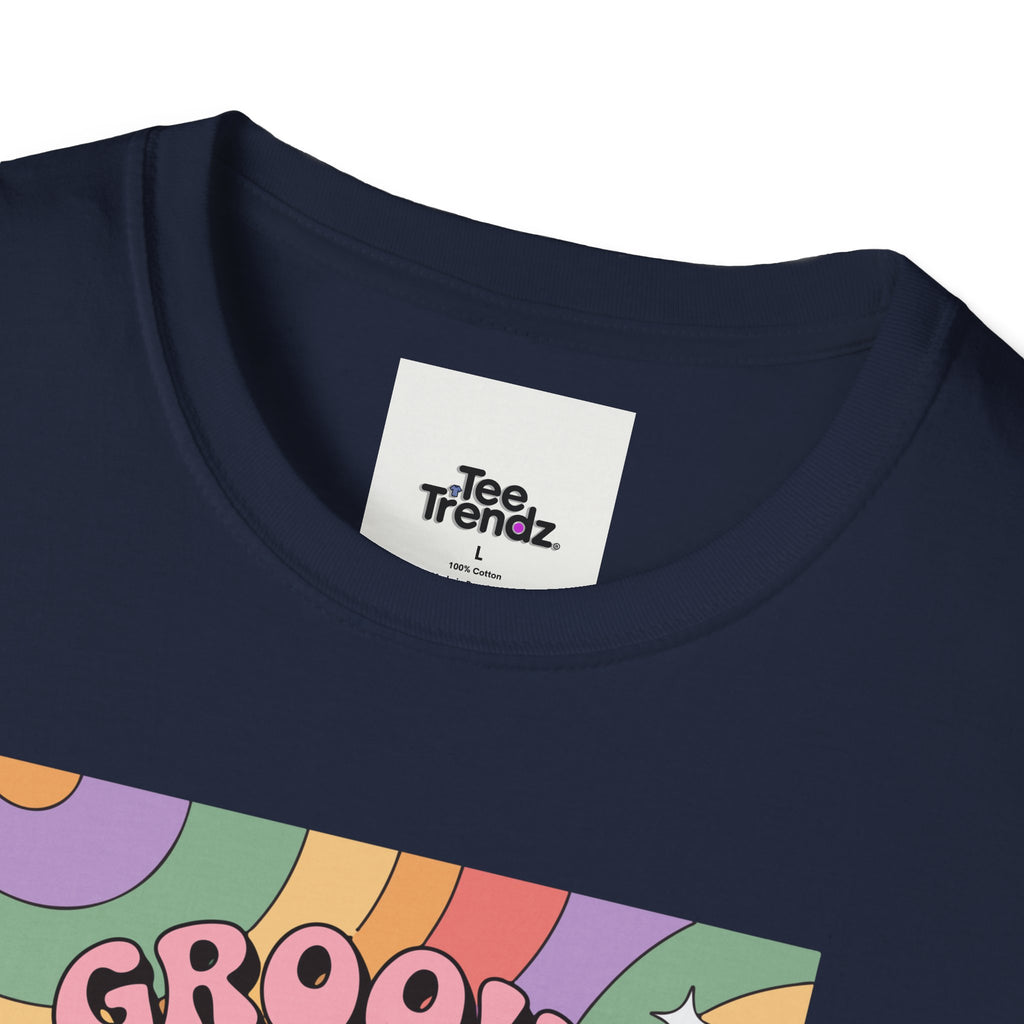 Groovy Shrooms T-Shirt – Retro Psychedelic Mushroom Tee