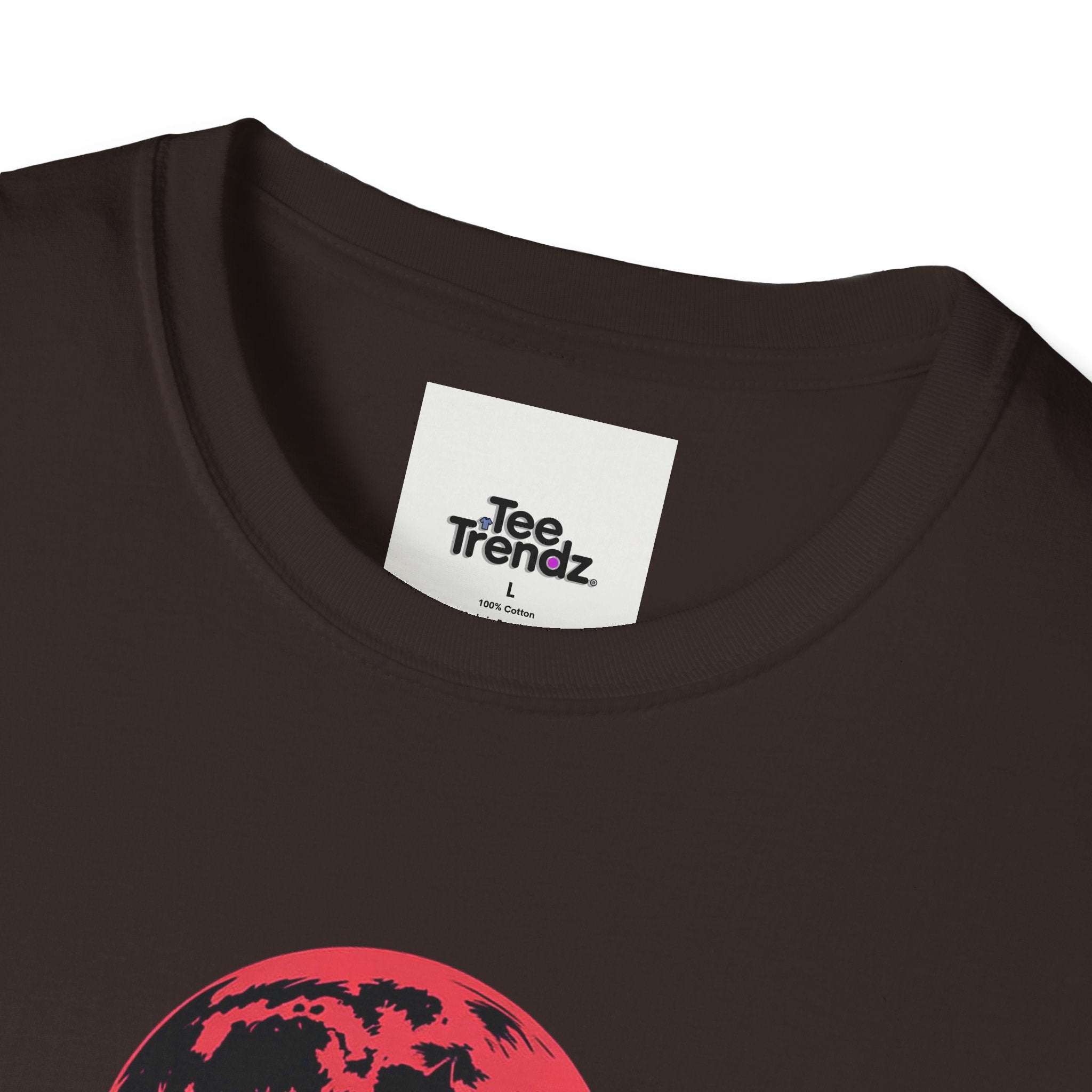 Wolf Howl T-Shirt — Red Moon Graphic Tee
