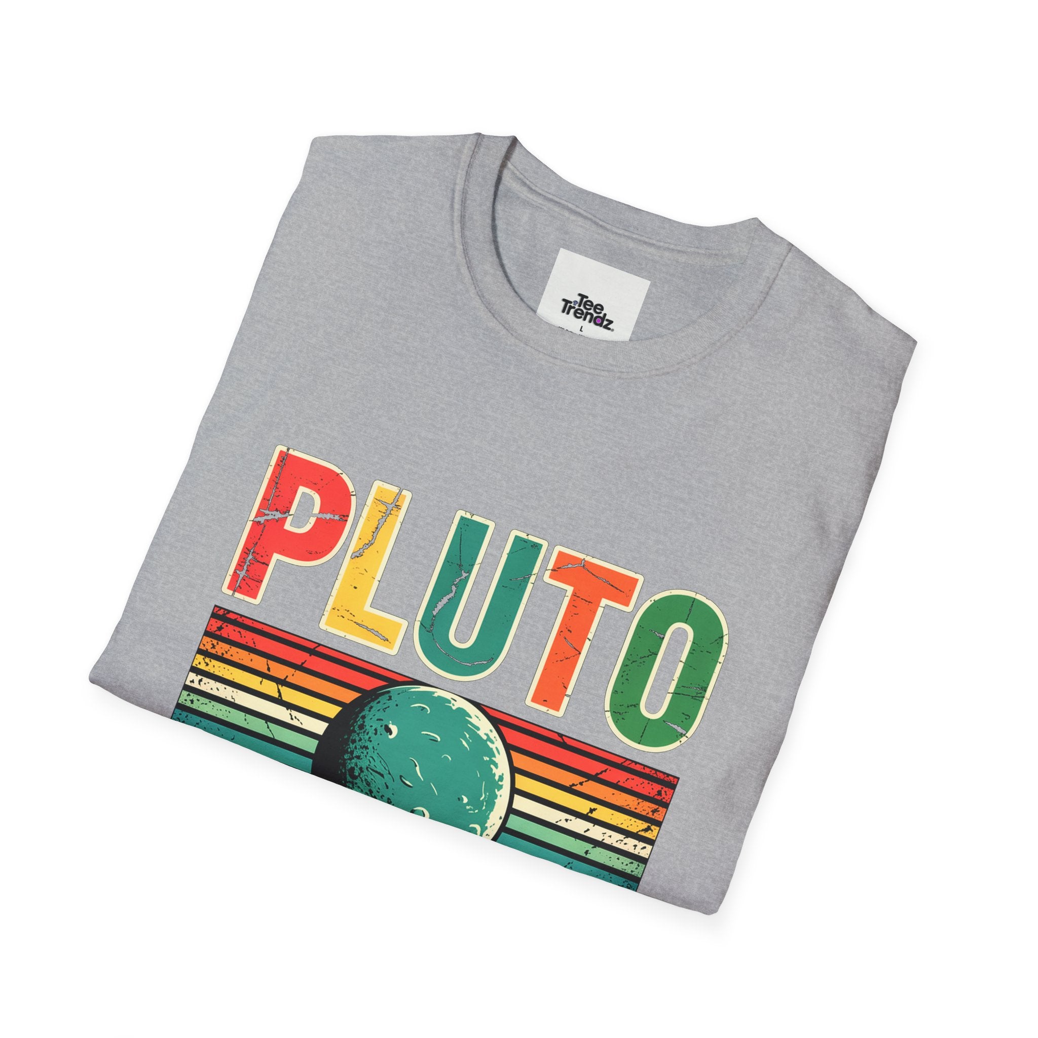 Pluto Never Forget T-Shirt — Retro Memorial Planet Graphic Tee (1930–2006)