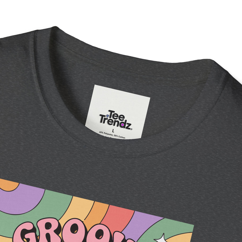 Groovy Shrooms T-Shirt – Retro Psychedelic Mushroom Tee