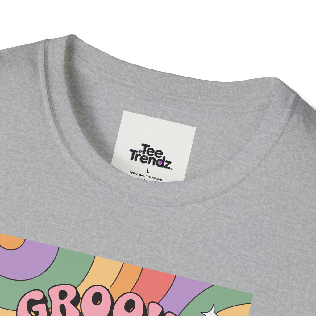 Groovy Shrooms T-Shirt – Retro Psychedelic Mushroom Tee