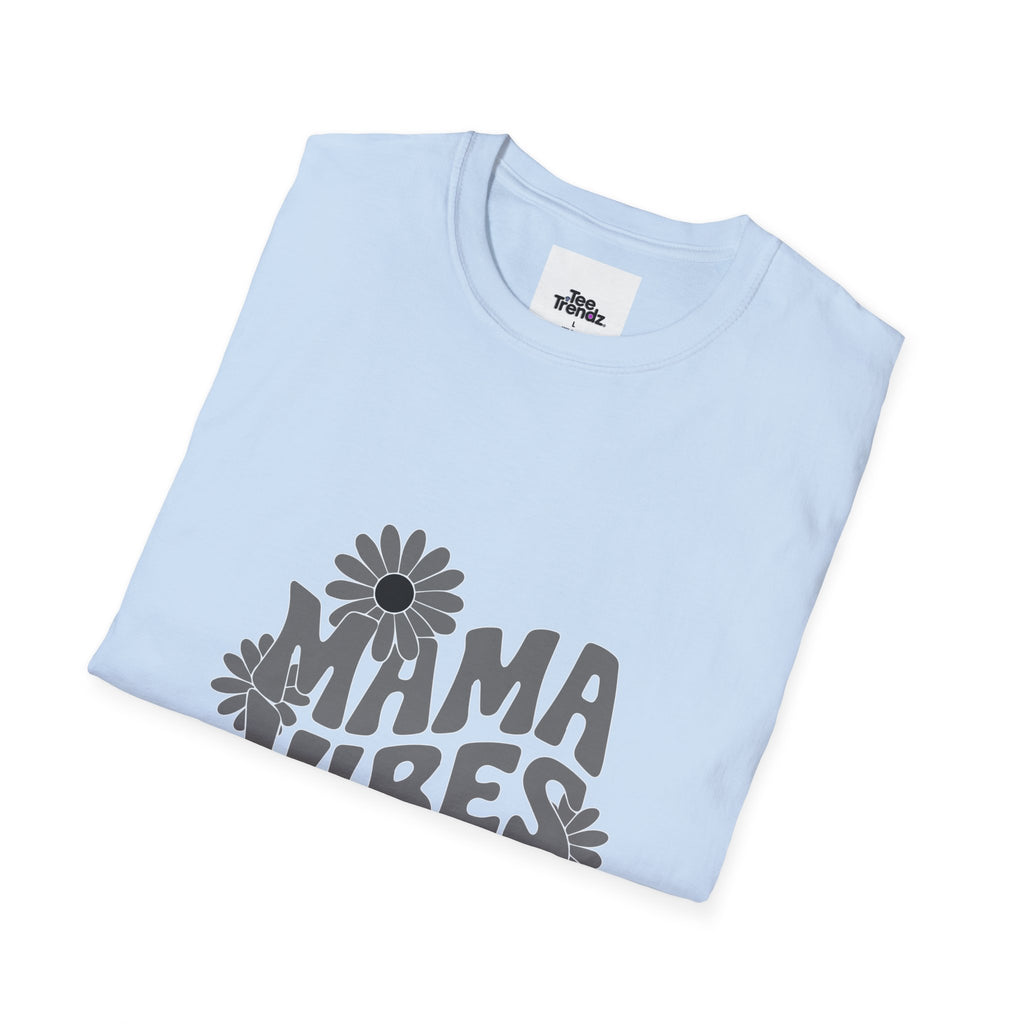 Mama Vibes Floral T-Shirt — Retro Daisy Mother's Day Tee