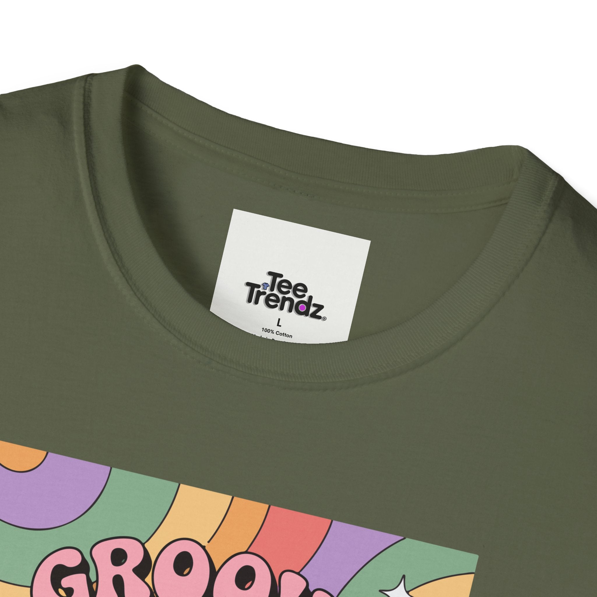Groovy Shrooms T-Shirt – Retro Psychedelic Mushroom Tee